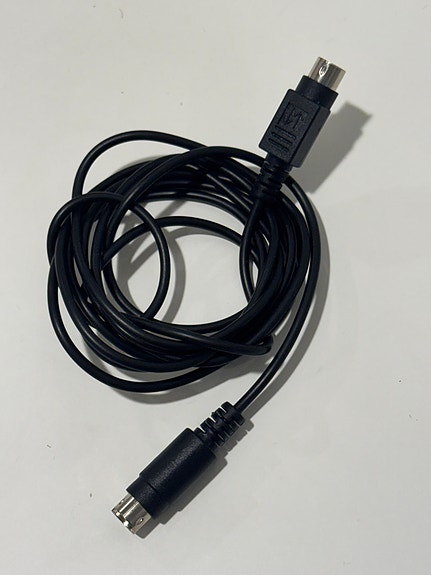 S-video kaapeli / Mini-DIN 4-pin uros-uros (n. 2 m)