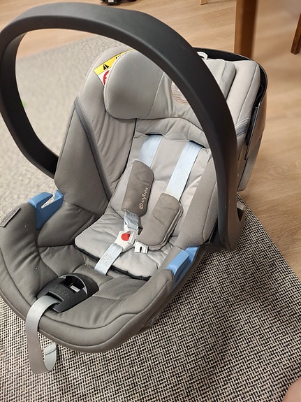 Cybex Aton 5 turvakaukalo