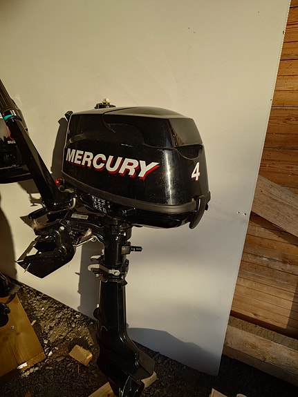 Mercury 4 hv  perämoottori vm 2006 4t.