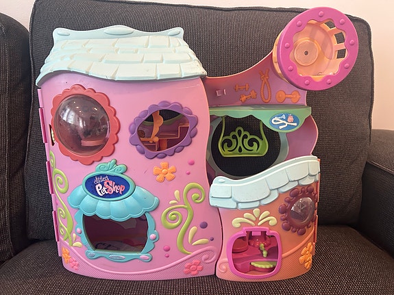 Littlest Pet Shop Talo