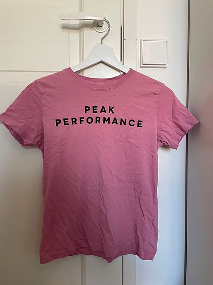 Peak Performance t-paita 140