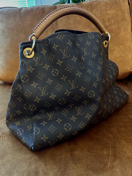 Louis Vuitton Artsy MM Käsilaukku