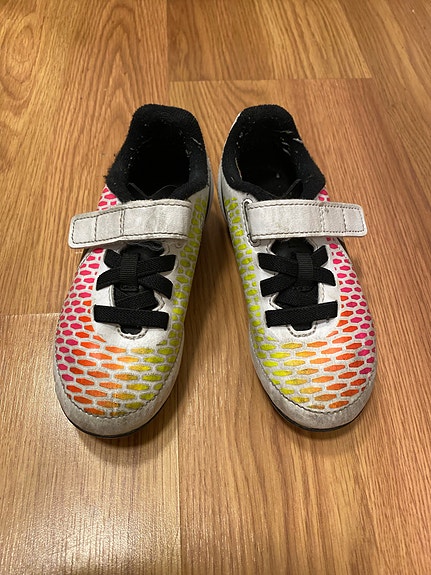 Nike jalkapallokengät