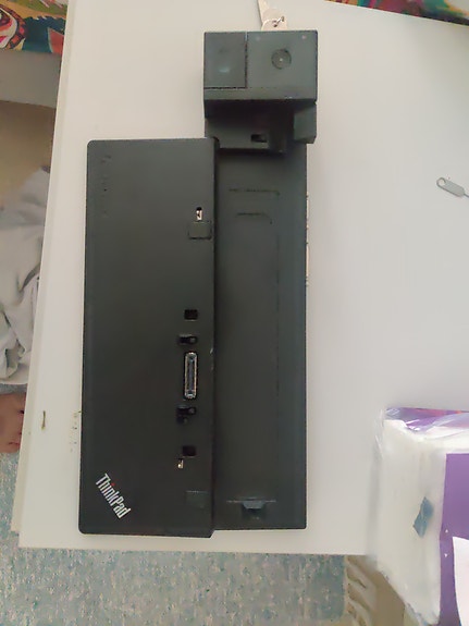 Lenovo ThinkPad telakointiasema