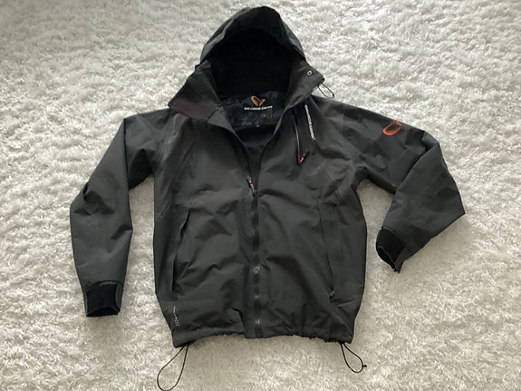 Savage Gear kalastusasu
