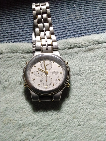 Citizen Titanium rannekello.