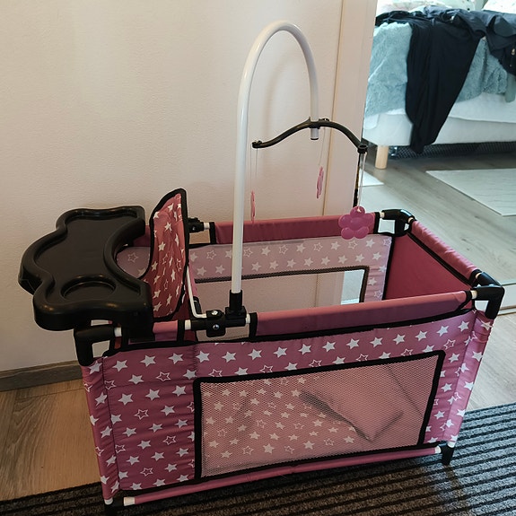 Nuken  sänky