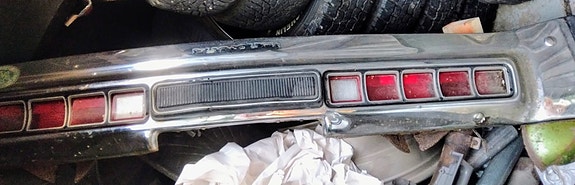 72 Plymouth fury takapuskurin +takavalolla