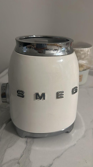 Smeg tehosekoitin valkoinen