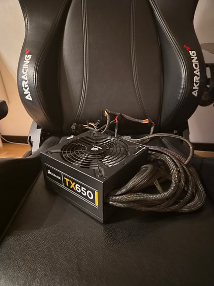 Corsair TX650 (650W) Virtalähde