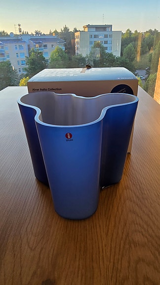 Iittala Aalto-maljakko 160 mm – Ultramariininsininen/Valkoinen - 3818/4000