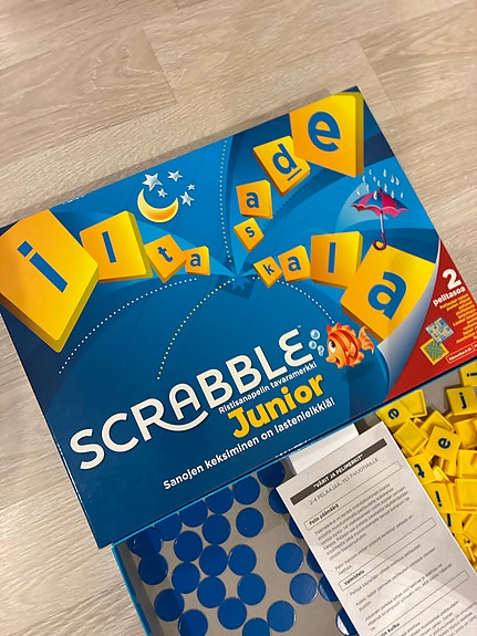 Scrabble junior
