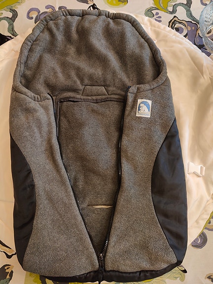 Eisbarchen harmaa fleece-lämpöpussi vauvalle