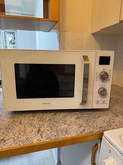 Kenwood mikroaaltouuni, valkoinen – siistikuntoinen
