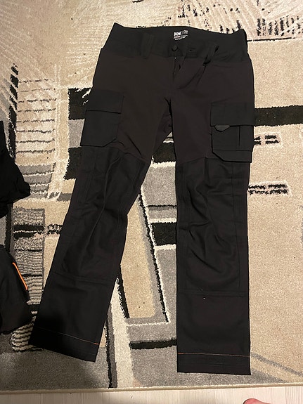 Helly Hansen workwear housut koko 50 musta miehille