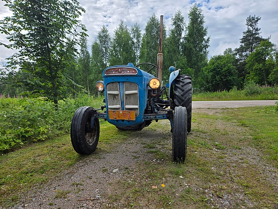 Fordson Super Dexta vm-63