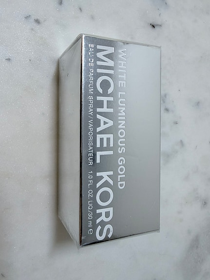 Michael Kors white luminous gold edp