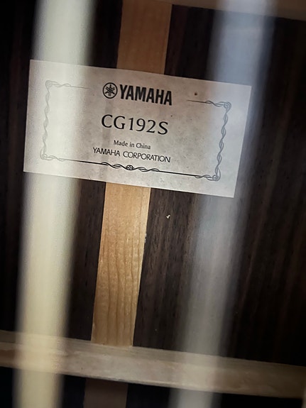 Yamaha CG192S klassinen kitara