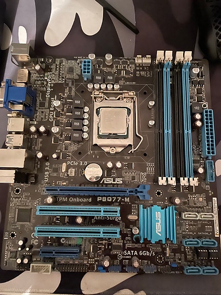 Asus P8B77-M emolevy ja i5 3470
