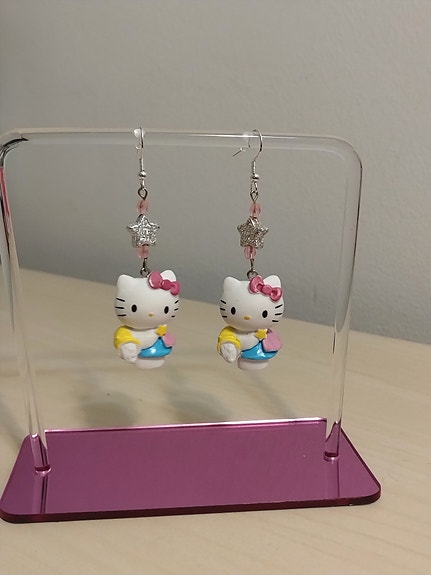 UUDET Hello Kitty sanrio korvakorut