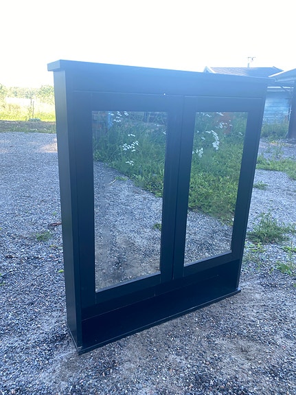 Ikea Hemnes peilikaappi