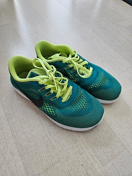 Nike sisäpelikengät