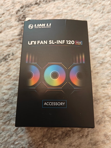 Lian Li UNI FAN SL-INF 120 RGB Kontrolleri + kaapelit (Kuin uusi, Open box)