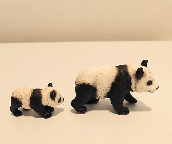 Schleich pandaemo ja -pentu eläinfiguurit