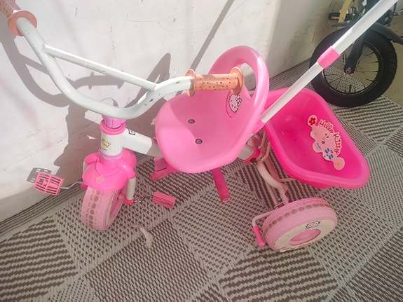 lasten hello kitty kolmipyöräinen