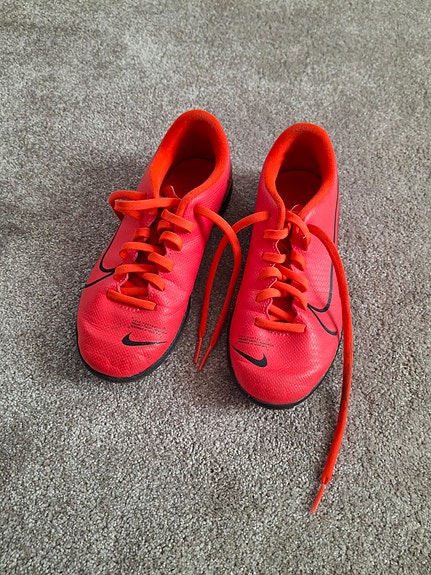 Nike nappikset 33