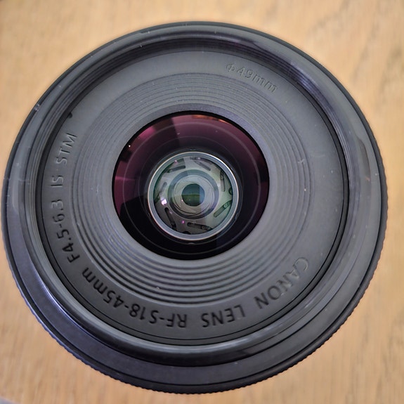 Canon RF-S 18-45mm f/4.5-6.3 IS STM zoom-objektiivi