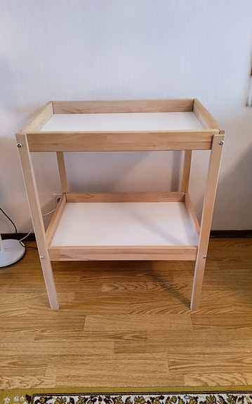 Hoitopöytä  Ikea Sniglar 87x53x72cm