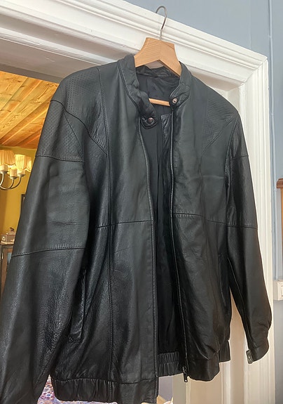 Naisten pehmeä bomber mallinen nahkatakki, koko 36/ S/ 10