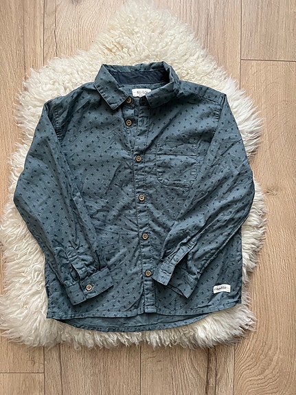 Newbie kauluspaita 110