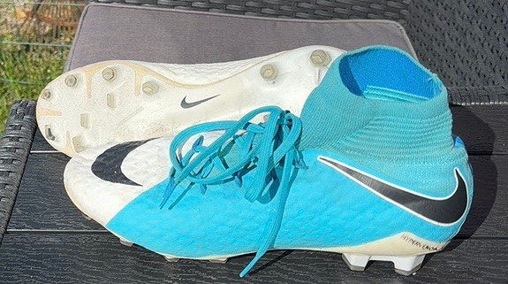 Nike Hypervenom sukkamalli koko 42