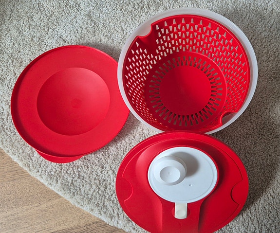 Tupperware salaattilinko