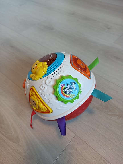 Fisher Price laulava pallo