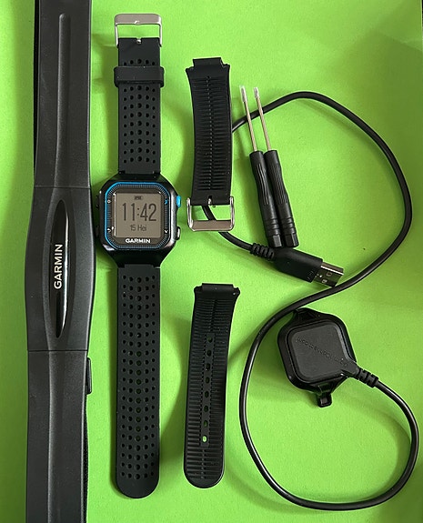 Helppokäyttöinen GPS-urheilukello Garmin forerunner 25