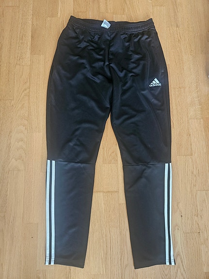 Adidas verkkarit L koko musta