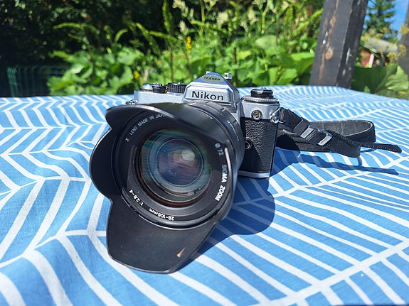 Nikon FE + Sigma 28-105mm f2.8-4