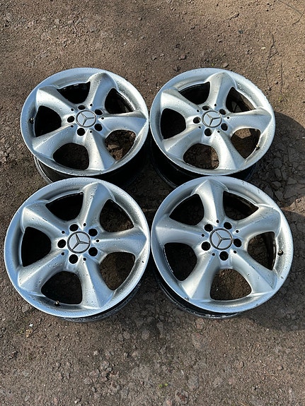 Mercedes-Benz alumiinivanteet 17"