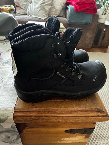 Sievi Gore-Tex turvakengät koko 39 musta