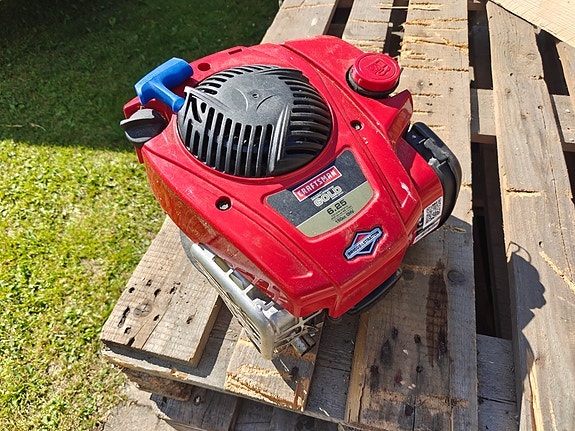Briggs & Stratton 625 ruohonleikkurin moottori