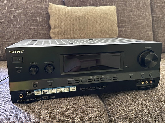 Sony 7.1 AV-vahvistin STR-DH700