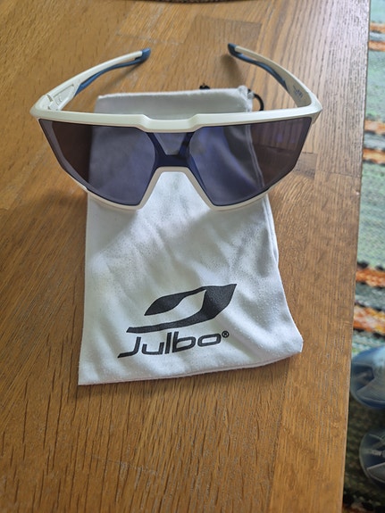 Julbo fury Spectron cat 3, aurinkolasit, urheiluaurinkoladit