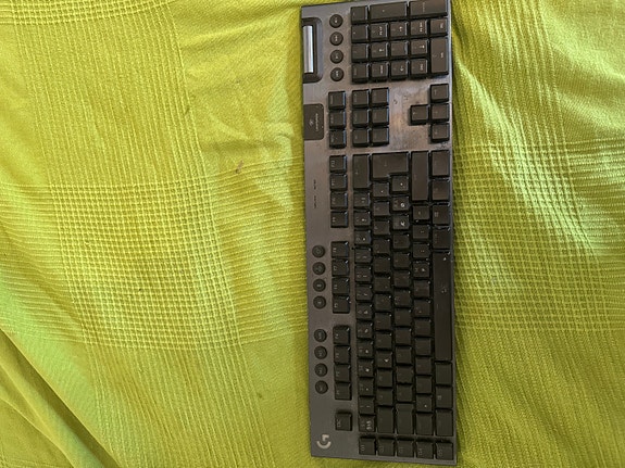 Logitech G915 pelinäppäimistö
