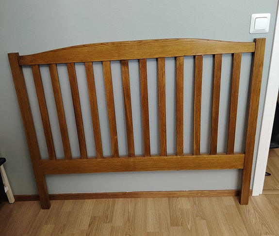 Puinen sängynpääty 120cm