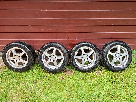 Kesärenkaat vanteilla