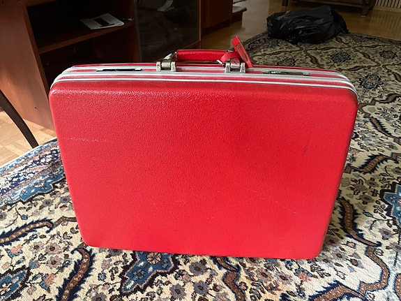 Retro matkalaukku Eiri