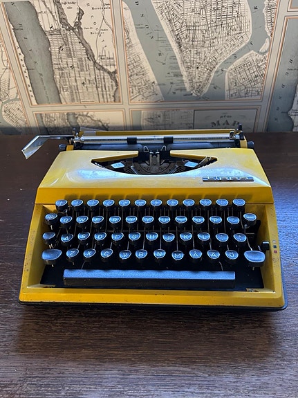 Adler Tippa vintage kirjoituskone